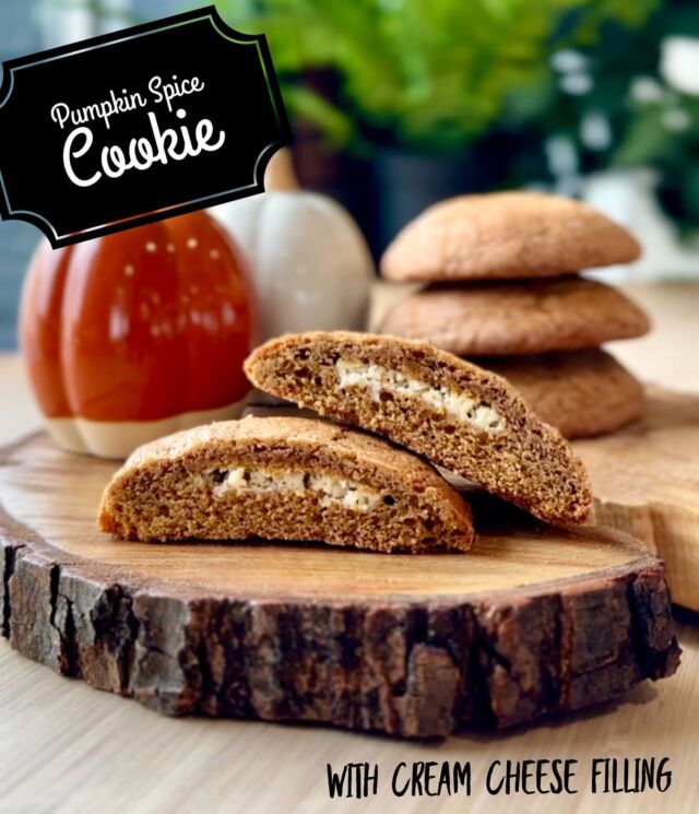 Seriously good!! Our new Pumpkin Spice Cookie with cream cheese filling is everything you want it to be!  Made from scratch with only the best ingredients - it will give you all the fall feels! 🍂🍁🍃 
#sudbury #discoversudbury #northernontario #canadianbusiness #pumpkinspice #fallbaking #discoverontario #lcbofoodanddrink #ontariocanada