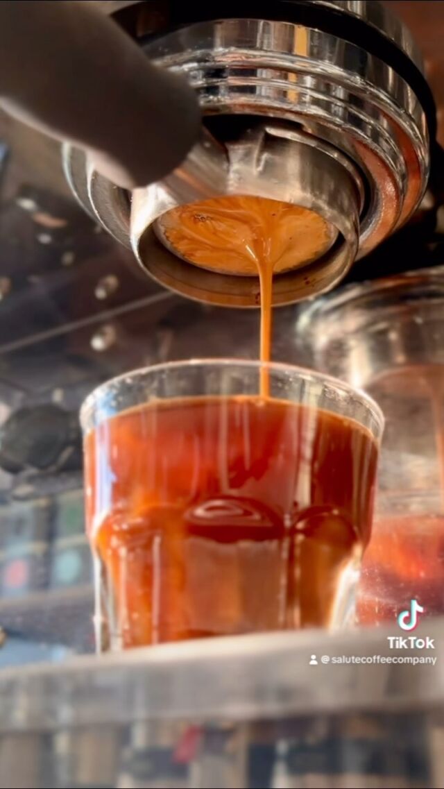 Beautiful espresso for this beautiful day!

#espresso #icedamericano #local #coffee #reallygoodcoffee